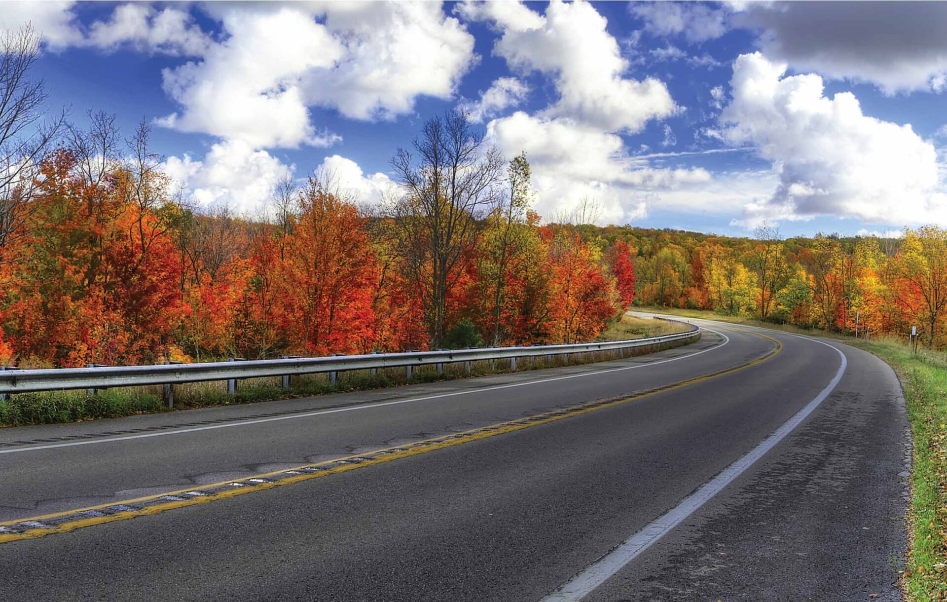 Manistee Fall Color Tours: Scenic Drives & Photo Stops